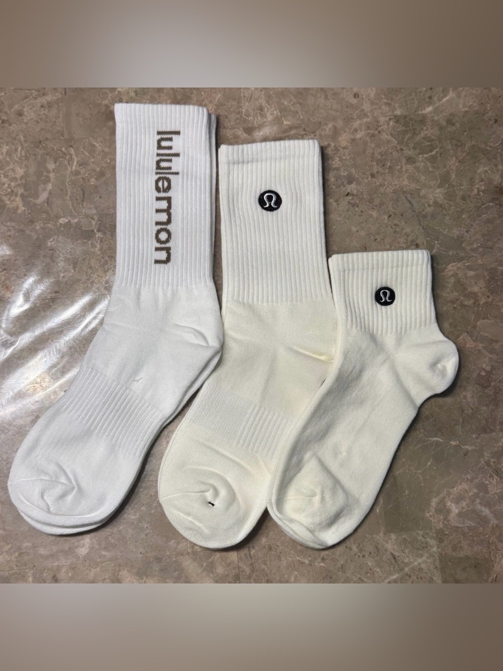 New Women’s Lululemon Athletica Socks
3 pairs Size Medium
Socks stretch - Picture 3 of 4
